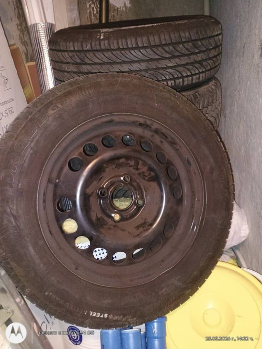 2 броя летни гуми Torque