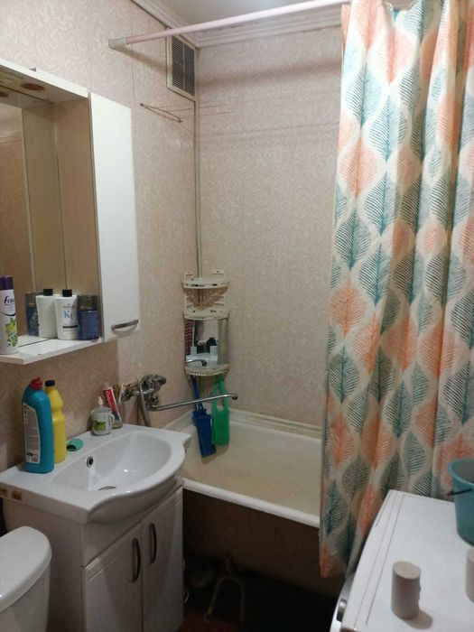 Срочно 2ком,кв. район уюта