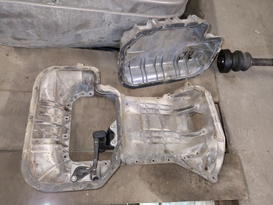 Запчасти Мерседес.