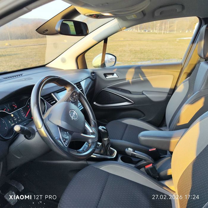 Închiriez Opel Crossland X 2018