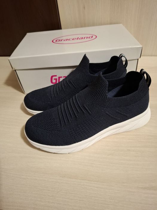 Adidasi / Pantofi sport dama noi, transport gratuit