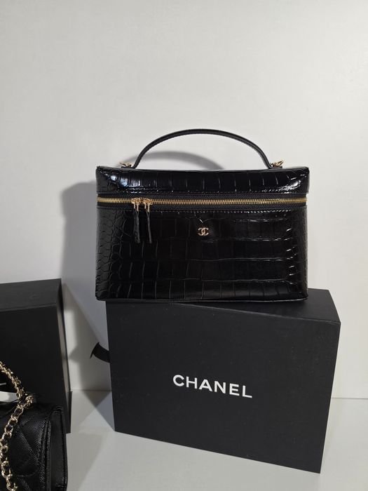 Налична чанта Chanel Vanity Black
