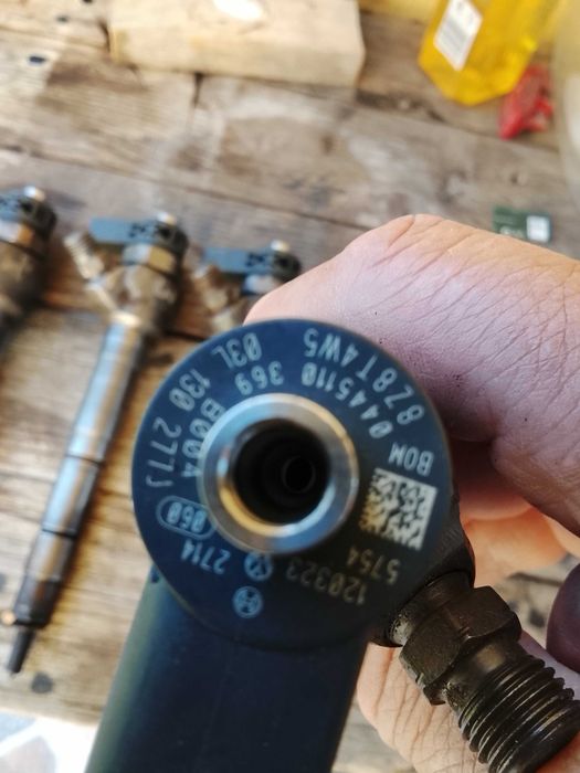 Vind /schimb 4 injectoare vw pasat 2.0