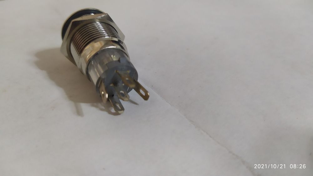 Кнопка питания 12V