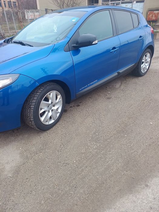 Vând mașină renault