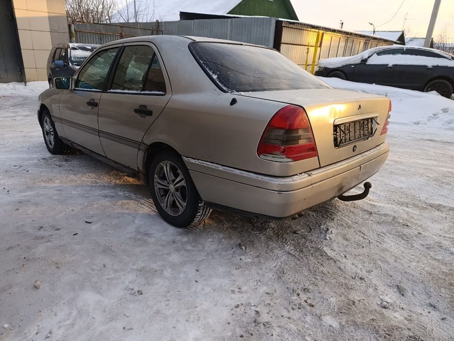Разбор Мерседес W202 C180