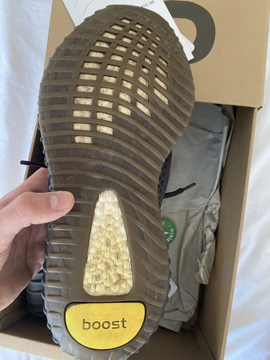 Yeezy 350 V2 cinder/ marimea 45 1/3