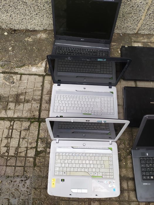 Лот лаптопи 10 броя