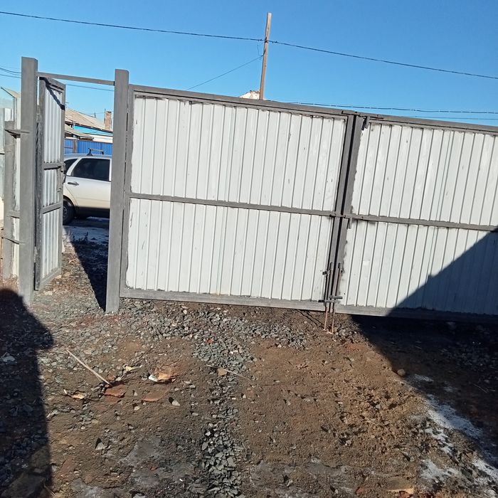 Забор ворота железный
