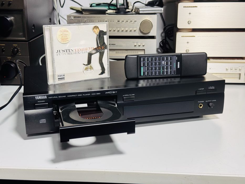 CD-player de fidelitate YAMAHA CDX-890,telecomandă,Pro-Bit, Repeat