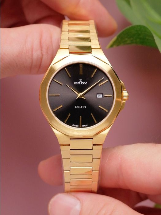 Женские швейцарские часы EDOX Delfin