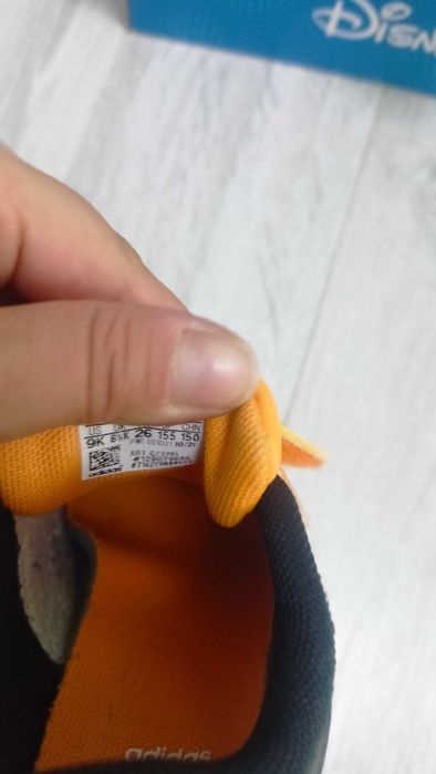 Adidasi nemo marimea 26