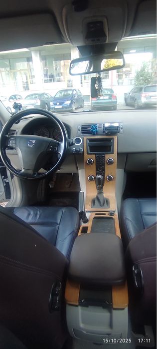 Volvo v50 2.0D 136 CP 2008 pret 2400 EUro