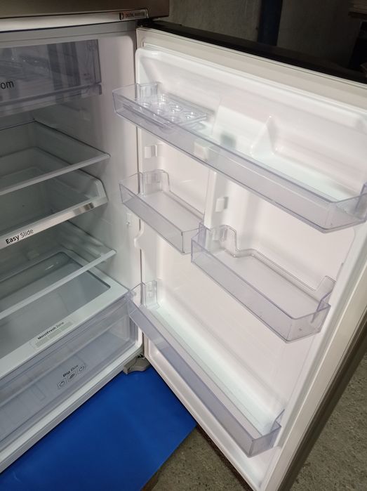 Frigider Combina Samsung RT38FEAADSP cu dozator apa