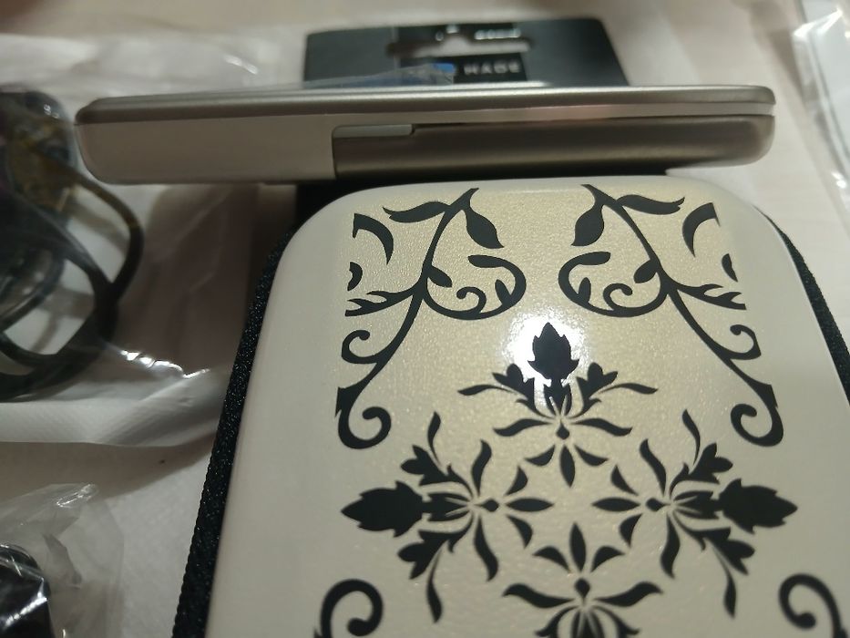 Assalom alekum telefon sotiladi Original Nokia 6300 White Oq rang