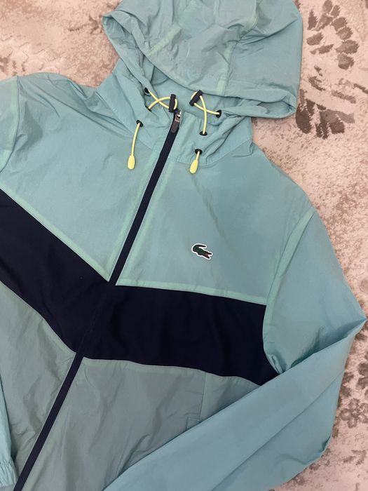 vesta/geaca lacoste foita de vant/ploaie marimea M/L