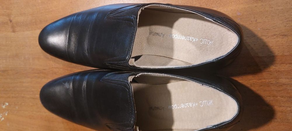 Продам туфли размер 42