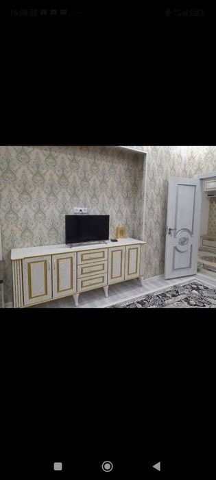 Сдаётся 2х ком квартира на 5 этаже  дом с лифтом