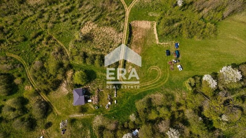 Ексклузивен парцел  за продажба със статут ЗЕМЕДЕЛСКА ЗЕМЯ с. Кичево ,