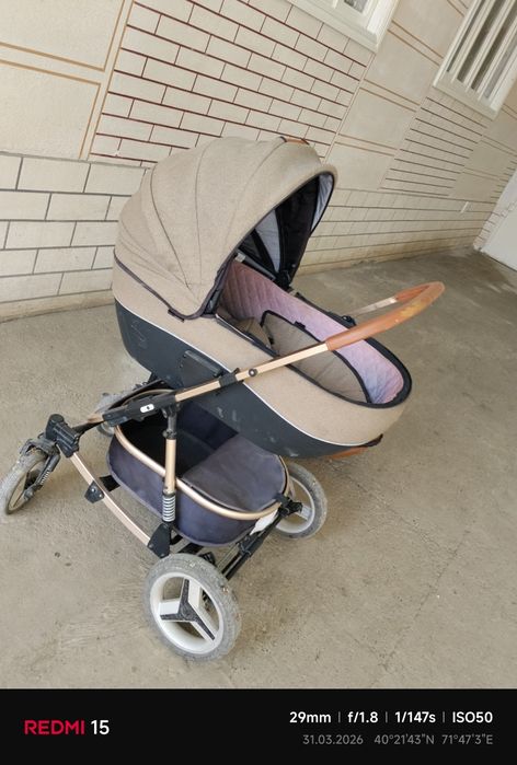 Bolalar kolyaskasi sotiladi