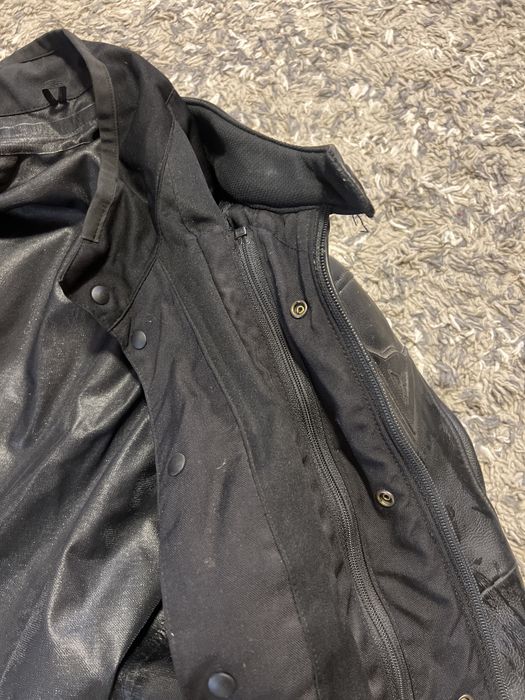 Яке за мотор Dainese