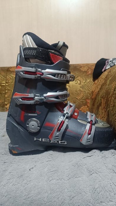 Горнолыжные ботинки