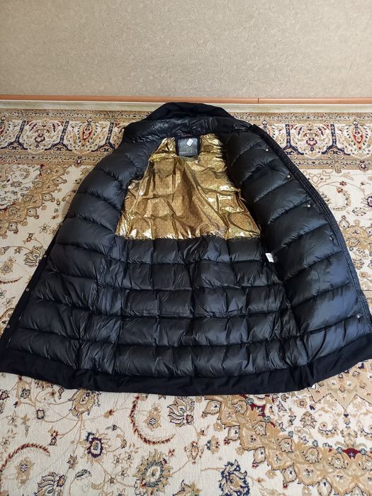 Продам женский пуховик