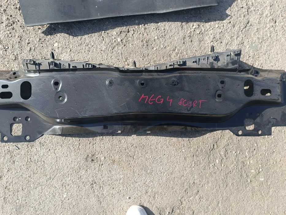 panou spate megane 4