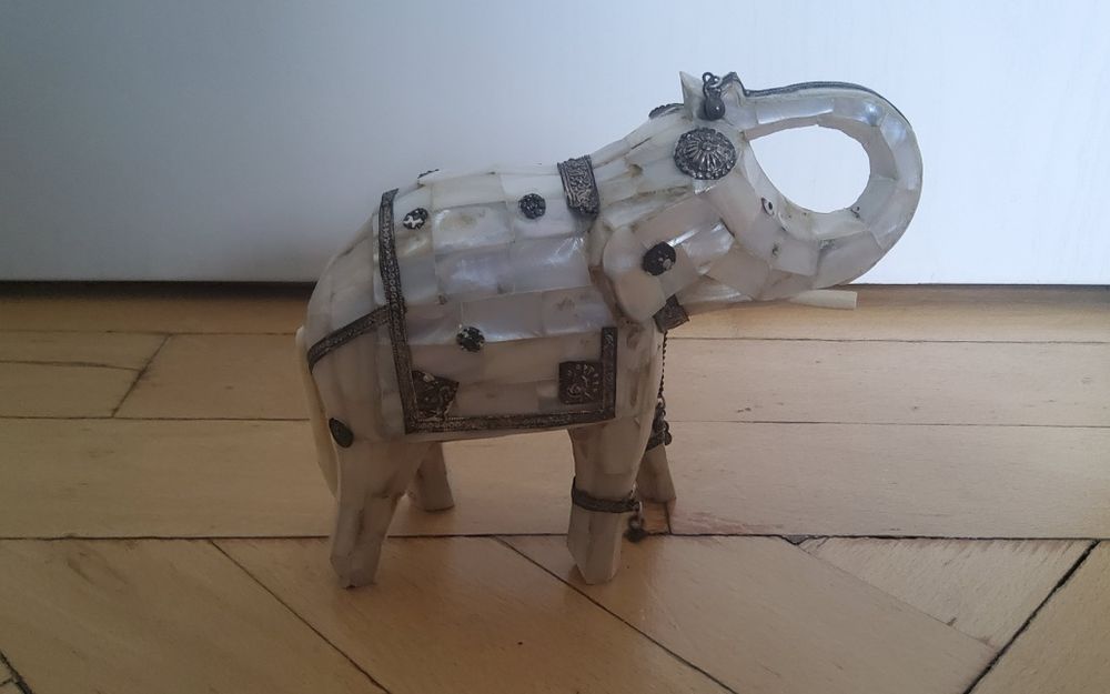 Elefant din sidef