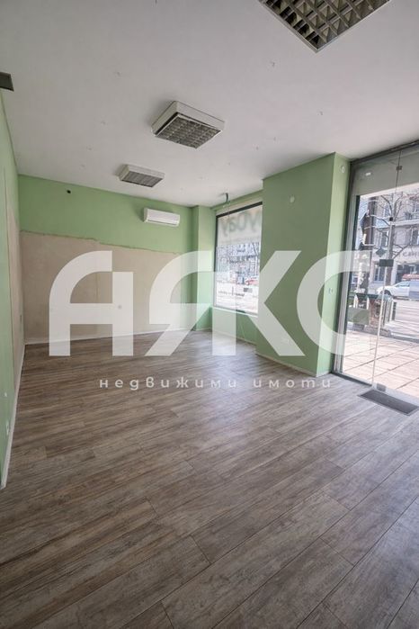 Помещение под наем в Центъра до МЕТРОСТАНЦИЯ