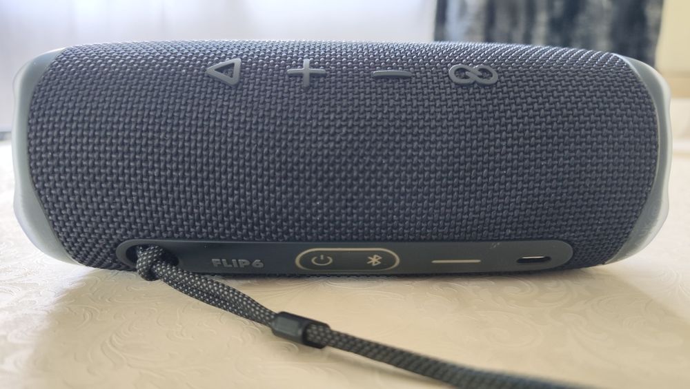 JBL Charge 5 и Flip 6