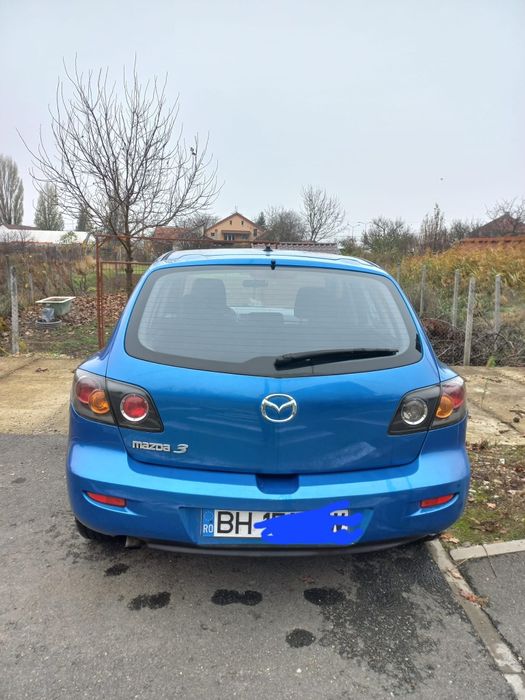 Vând mașină mazda 3