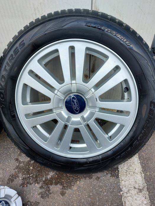 205 55 16 TOYO дот 22 г с алуминиеви джанти за Форд