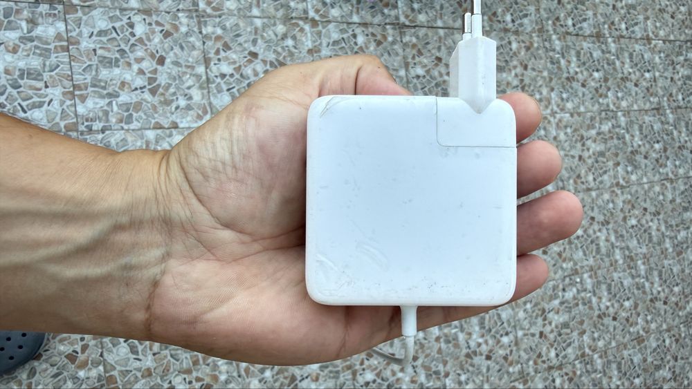 Зарядно за MacBook 60W – MagSafe