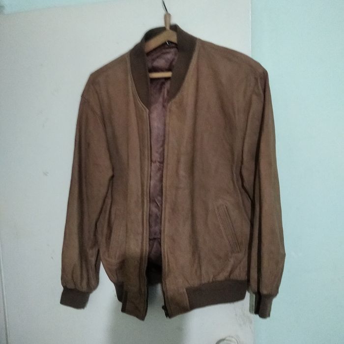 Продам натуральные кожаные.