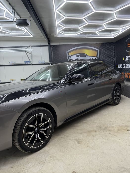 BMW SERIA 7 G70 4.0d 2024/NightVision/Bowers&Wilkins/Distronic/Bicolor