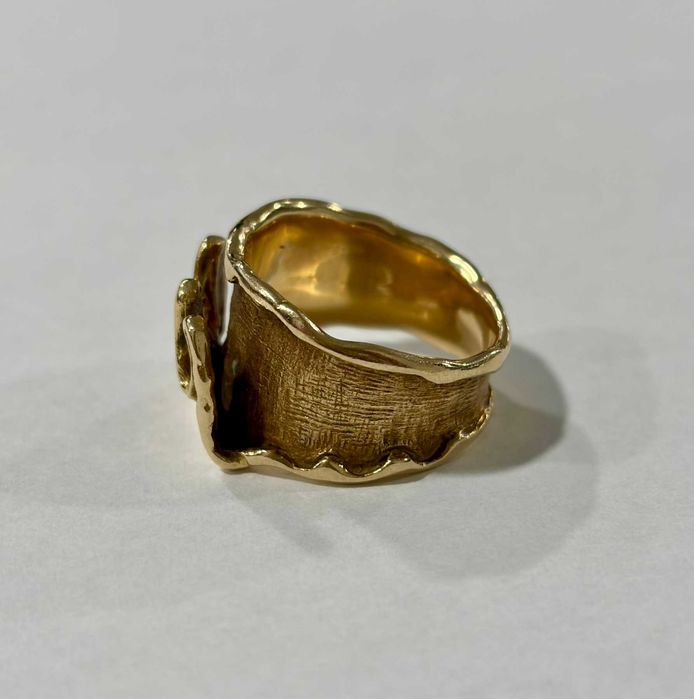 Златен пръстен 10.5 грама 14k