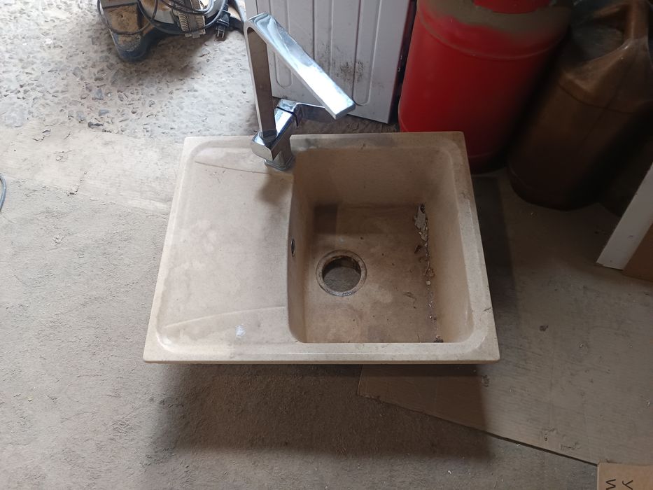 Продам мойка без смесителя