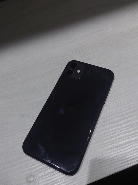 Прадам айфон 11 IPhone  11