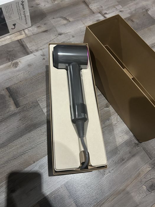 Dyson supersonic сешоар
