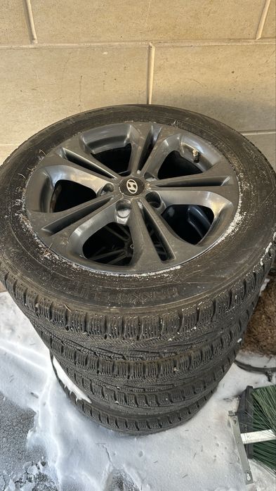 Диски с шинами зимнее, размер 17