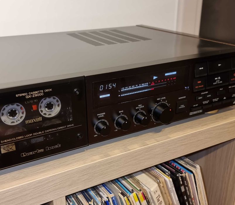 Кассетная дека  Akai-GX9000 A&D