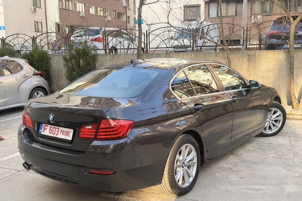 BMW F10 Facelift 520D xDrive Automat - istoric service complet .