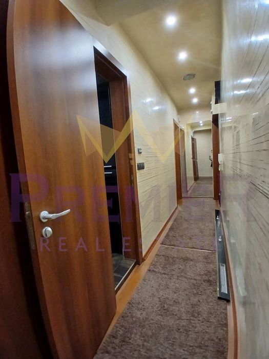 Дава се под наем Двустаен апартамент в Варна, Център - 80 кв.м за 714 € - Снимка #7