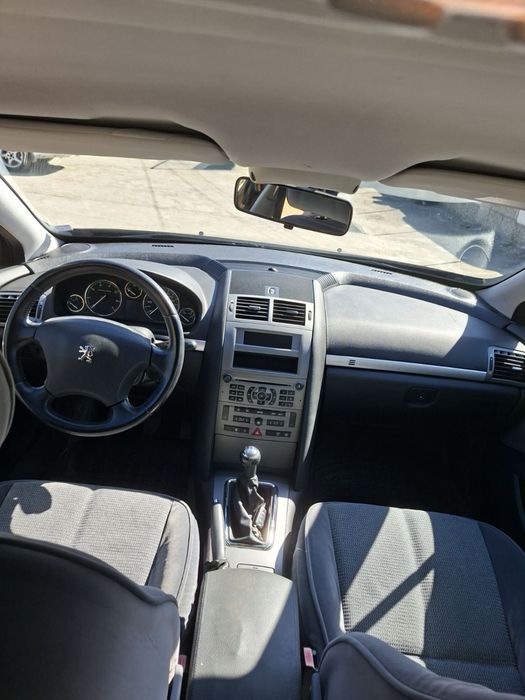 Продавам peugeot 407 реални километри