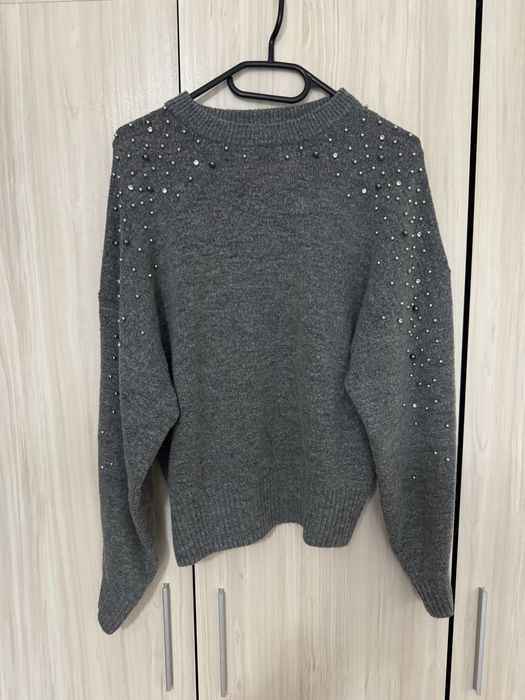 Сива Блуза с камъни H&M