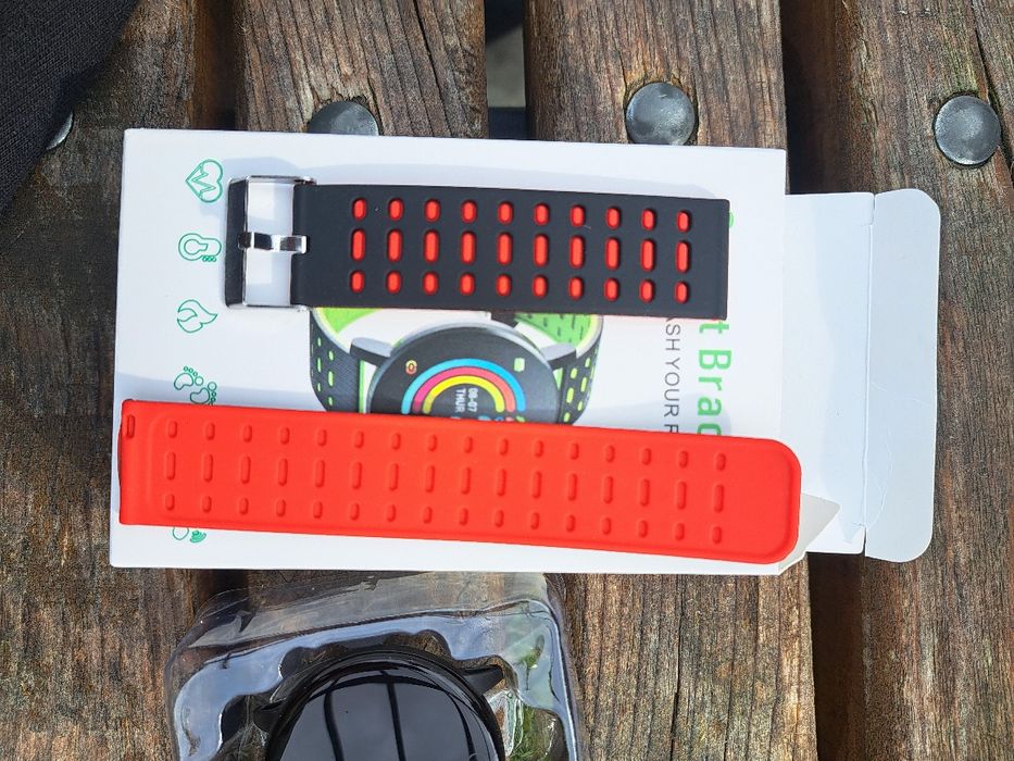 Смарт часовник. (Smart Bracelet)