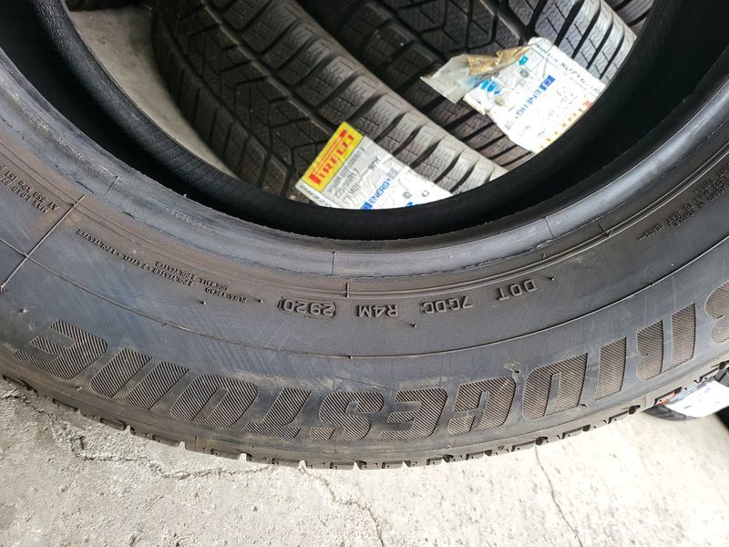 235/60/18 BRIDGESTONE 4бр