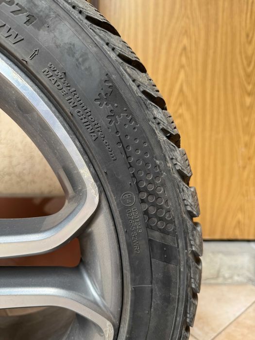 Джанти с нови зимни гуми 18ки Mercedes w212