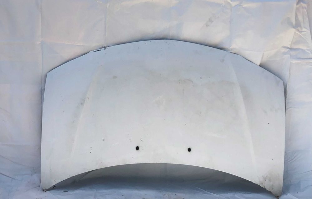 Преден капак Mazda Premacy 2003г